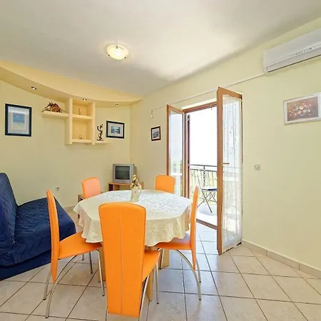 Holiday Homes In Rabac 36078 Brovinje