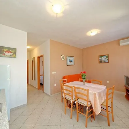 Holiday Homes In Rabac 36078 Hébergement de vacances