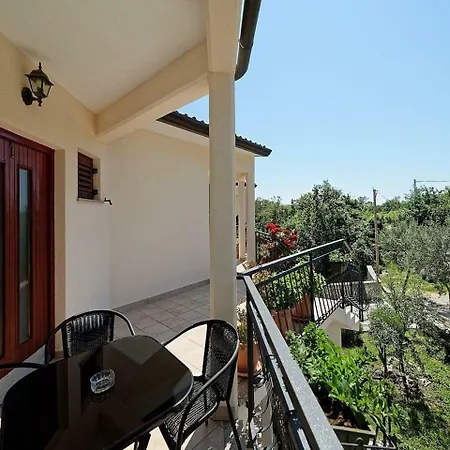 Holiday Homes In Rabac 36078 Brovinje
