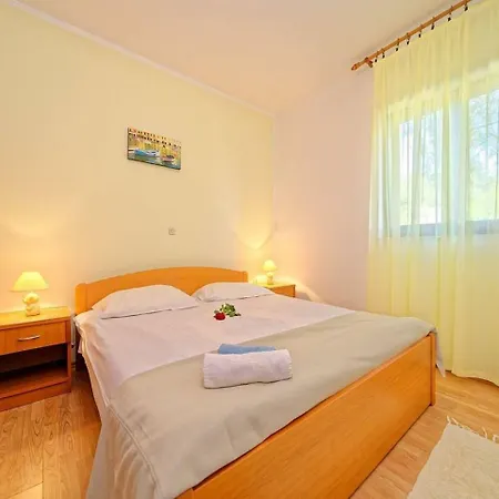 Holiday Homes In Rabac 36078 * Brovinje