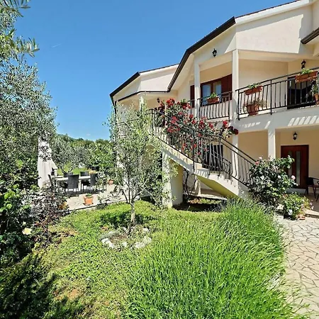 Holiday Homes In Rabac 36078 *