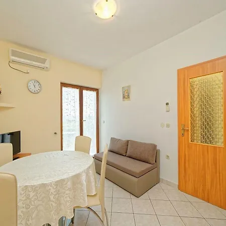 Holiday Homes In Rabac 36078 Brovinje