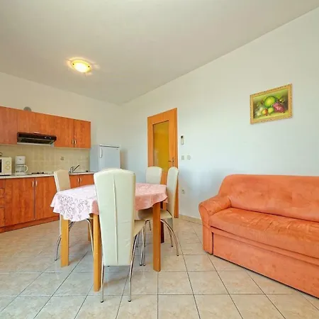 Holiday Homes In Rabac 36078 Brovinje