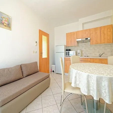 Holiday Homes In Rabac 36078 *