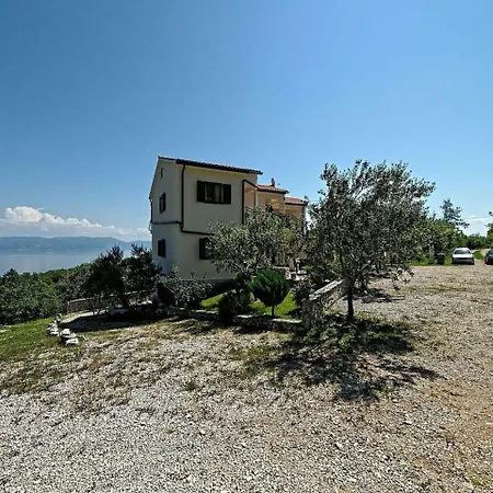 Holiday Homes In Rabac 36078 Tatil Evi Brovinje